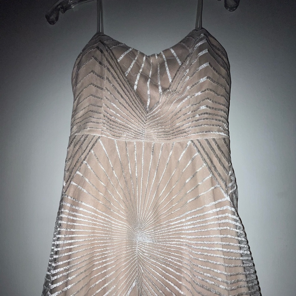Beige and white geometric formal dress